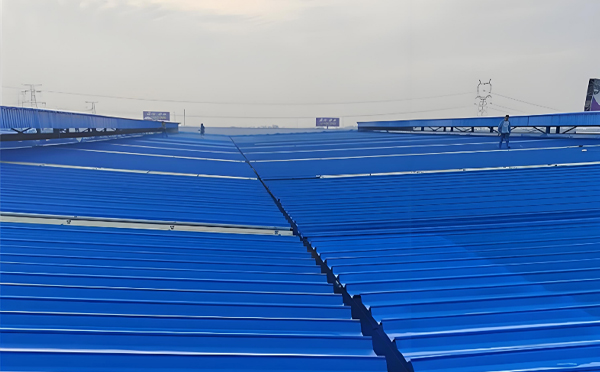 高温天气对宁夏彩钢瓦翻新油漆施工的影响有哪些